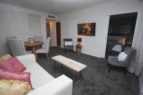 PeepSleep Chevron Towers - Accommodation Mermaid Beach 18