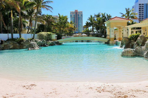 PeepSleep Chevron Towers - Accommodation Mermaid Beach 12