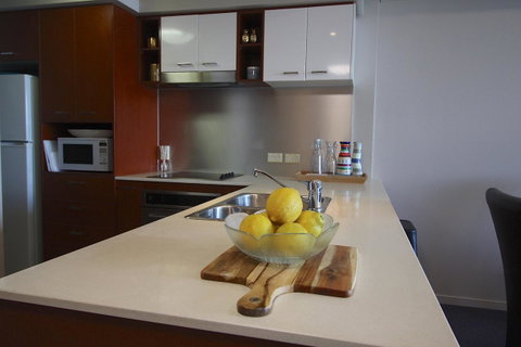 PeepSleep Chevron Towers - Accommodation Mermaid Beach 21