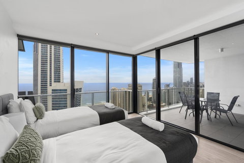 Circle On Cavill - Gclr - Accommodation Mermaid Beach 42