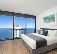 Circle on Cavill - GCLR - Accommodation Mermaid Beach