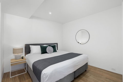 Circle On Cavill - Gclr - Accommodation Mermaid Beach 25