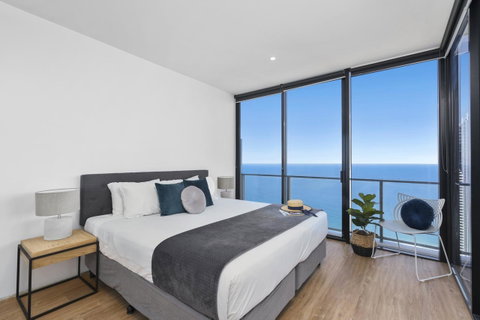 Circle On Cavill - Gclr - Accommodation Mermaid Beach 24