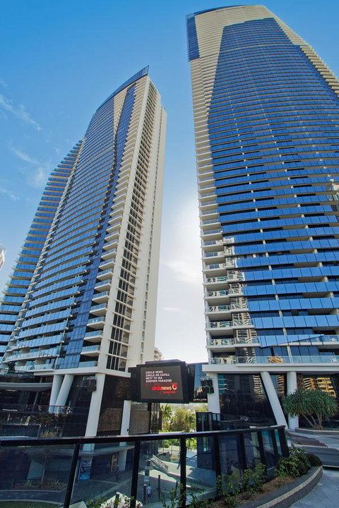 Circle On Cavill - Gclr - Accommodation Mermaid Beach 35