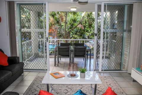 Surfers Beach Holiday Apartments - Accommodation Mermaid Beach 14