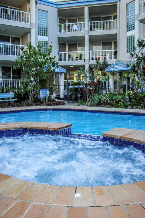 Surfers Beach Holiday Apartments - Accommodation Mermaid Beach 6