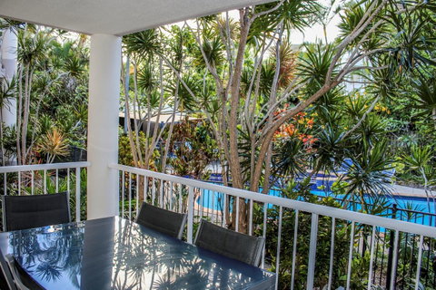 Surfers Beach Holiday Apartments - Accommodation Mermaid Beach 13