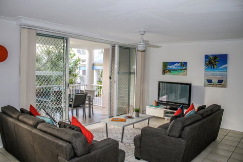 Surfers Beach Holiday Apartments - Accommodation Mermaid Beach 16