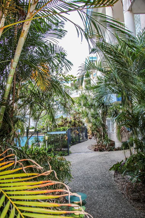 Surfers Beach Holiday Apartments - Accommodation Mermaid Beach 11