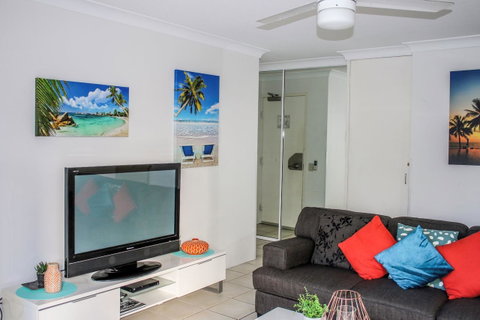 Surfers Beach Holiday Apartments - Accommodation Mermaid Beach 17