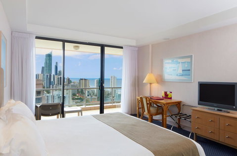 Crowne Plaza Surfers Paradise, An IHG Hotel - Accommodation Mermaid Beach 32