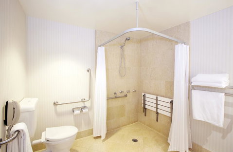 Crowne Plaza Surfers Paradise, An IHG Hotel - Accommodation Mermaid Beach 40