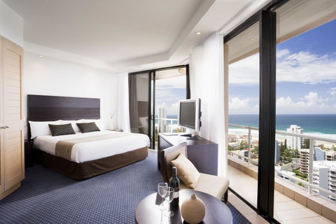 Crowne Plaza Surfers Paradise, An IHG Hotel - Accommodation Mermaid Beach 14