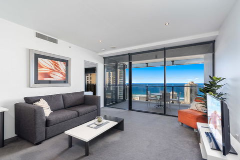 Circle On Cavill, Apartments And Sub Penthouses - We Accommodate - Accommodation Mermaid Beach 7