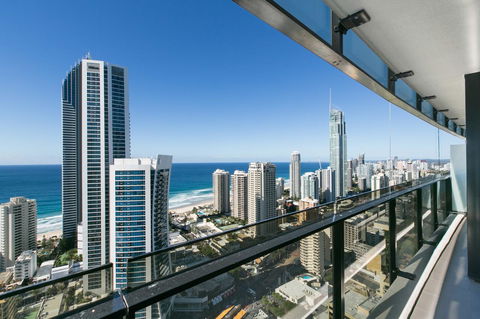 Circle On Cavill, Apartments And Sub Penthouses - We Accommodate - Accommodation Mermaid Beach 26