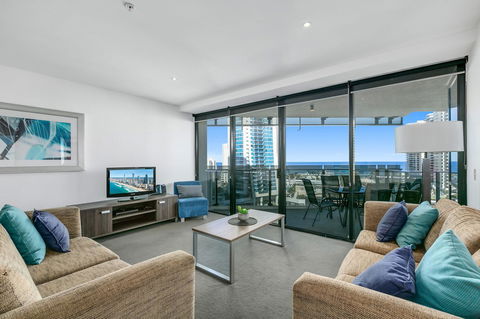 Circle On Cavill, Apartments And Sub Penthouses - We Accommodate - Accommodation Mermaid Beach 30