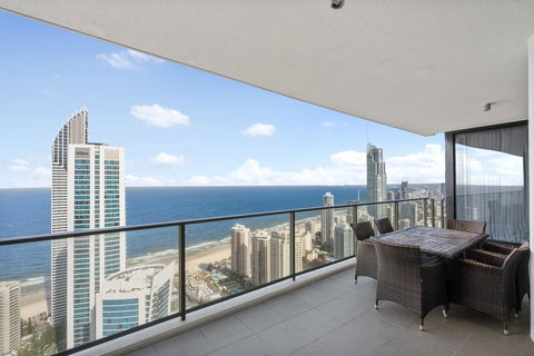 Circle On Cavill, Apartments And Sub Penthouses - We Accommodate - Accommodation Mermaid Beach 17