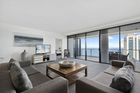Circle On Cavill, Apartments And Sub Penthouses - We Accommodate - Accommodation Mermaid Beach 20