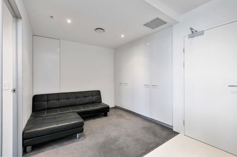 Circle On Cavill, Apartments And Sub Penthouses - We Accommodate - Accommodation Mermaid Beach 27