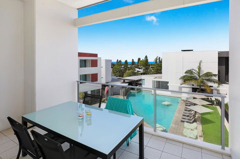 Element On Coolum Beach - Accommodation Mermaid Beach 1