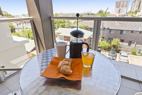 La Vida On Anzac - Accommodation Mermaid Beach 18
