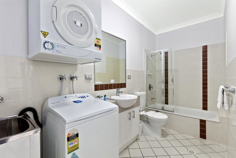 La Vida On Anzac - Accommodation Mermaid Beach 30
