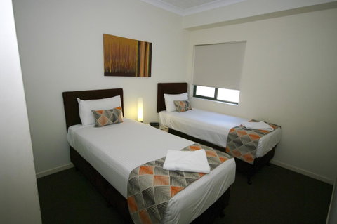 La Vida On Anzac - Accommodation Mermaid Beach 8