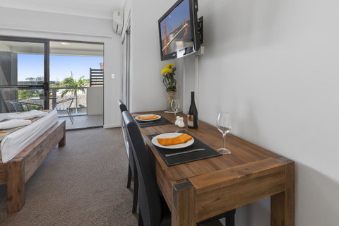 La Vida On Anzac - Accommodation Mermaid Beach 28