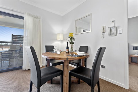 La Vida On Anzac - Accommodation Mermaid Beach 20