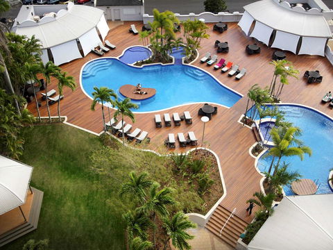 Pullman Cairns International - Accommodation Mermaid Beach 42