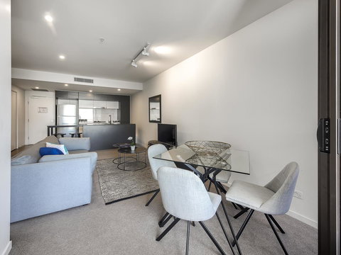 Opera Apartments South Brisbane - Accommodation Mermaid Beach 5