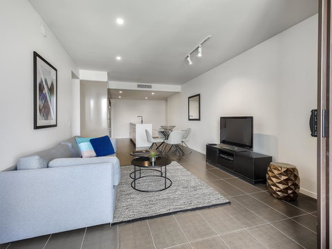Opera Apartments South Brisbane - Accommodation Mermaid Beach 1