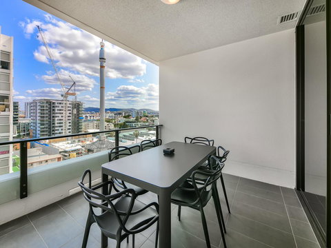 Opera Apartments South Brisbane - Accommodation Mermaid Beach 18