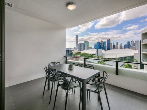 Opera Apartments South Brisbane - Accommodation Mermaid Beach 19