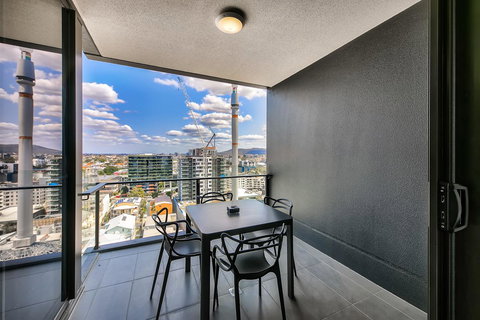 Opera Apartments South Brisbane - Accommodation Mermaid Beach 13