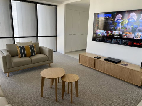 Circle On Cavill 2, 3, 4 & 5 Bedroom SkyHomes & SUB PENTHOUSES By Gold Coast Holidays - Accommodation Mermaid Beach 6