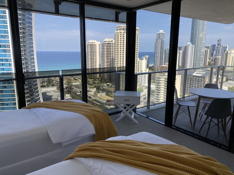 Circle On Cavill 2, 3, 4 & 5 Bedroom SkyHomes & SUB PENTHOUSES By Gold Coast Holidays - Accommodation Mermaid Beach 16