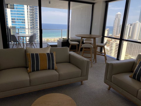 Circle On Cavill 2, 3, 4 & 5 Bedroom SkyHomes & SUB PENTHOUSES By Gold Coast Holidays - Accommodation Mermaid Beach 8