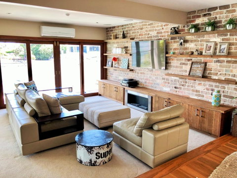 Riverfront Dream - Accommodation Mermaid Beach 11