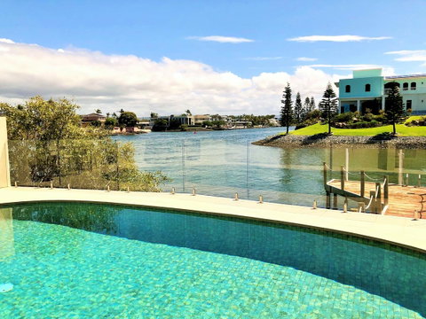 Riverfront Dream - Accommodation Mermaid Beach 33