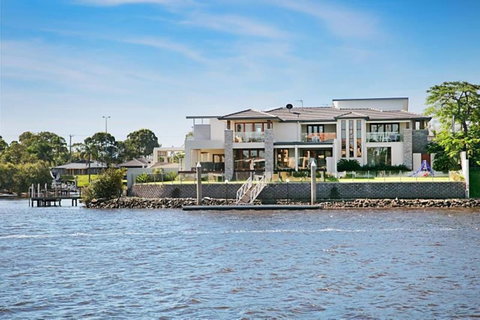 Riverfront Dream - Accommodation Mermaid Beach 0