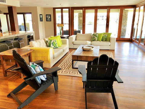 Riverfront Dream - Accommodation Mermaid Beach 8