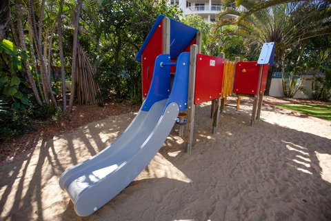 Chateau Beachside Resort - Accommodation Mermaid Beach 13