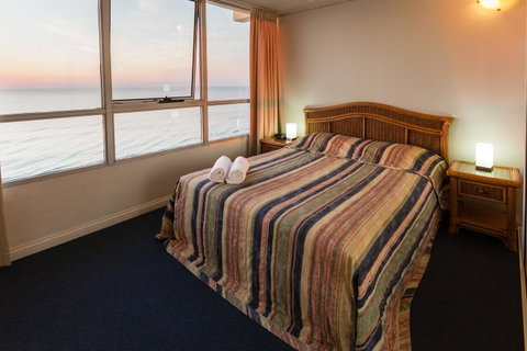 Chateau Beachside Resort - Accommodation Mermaid Beach 26
