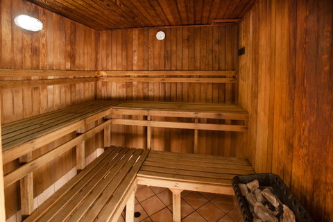 Chateau Beachside Resort - Accommodation Mermaid Beach 9