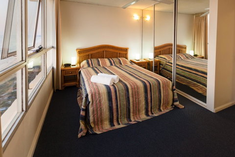 Chateau Beachside Resort - Accommodation Mermaid Beach 29