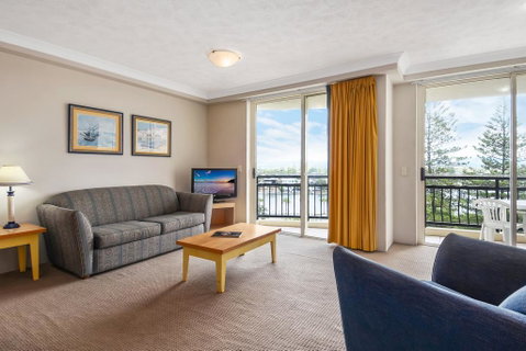 Palazzo Colonnades - Accommodation Mermaid Beach 39