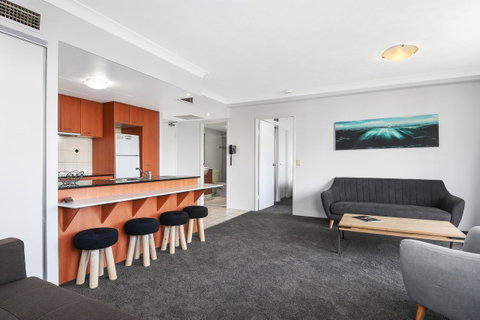 Palazzo Colonnades - Accommodation Mermaid Beach 33