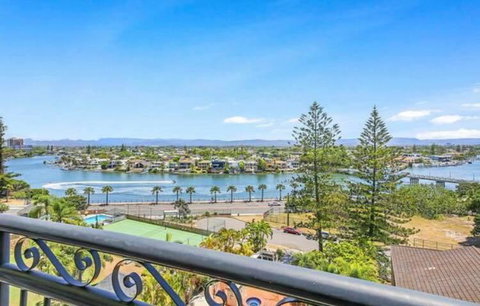 Palazzo Colonnades - Accommodation Mermaid Beach 13