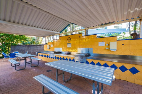 Aegean Resort Apartments - Accommodation Mermaid Beach 38